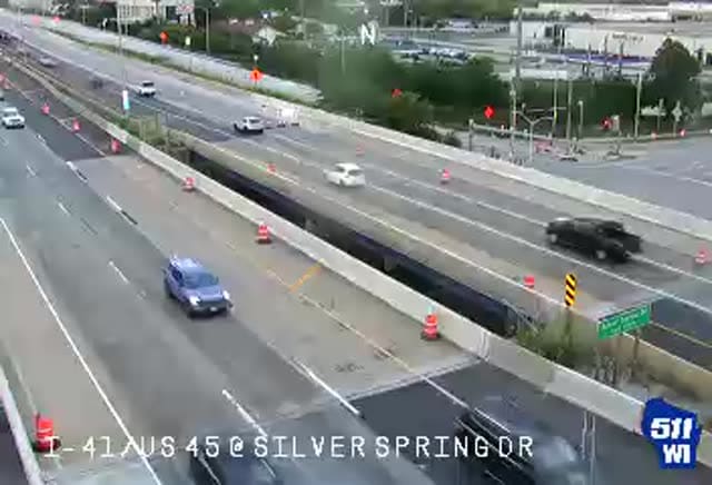 I-41/US 45 at Silver Spring Dr