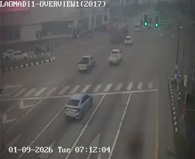 Charoen Sri Intersection North